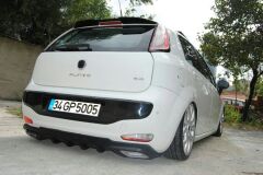 fiat punto piano black spoiler parlak siyah boyalı