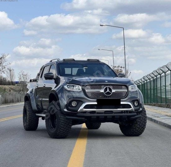 Mercedes X-Class Offroad Tavan Üstü Moonvisor Mat  Siyah BRABUS DİZAYN