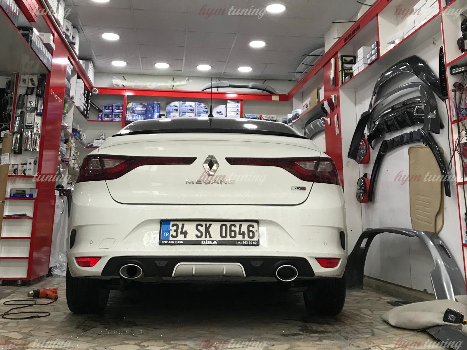 Renault Megane 4 Sedan Difüzör MAt Siyah + ORtası Gri, Sağ Egzoz Çıkışlı