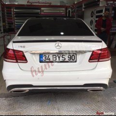 Mercedes E Serisi W212 AMG Spoiler, Piano Black Boyalı, ABS Plastik, İthal 1.Sınıf Parlak Siyah